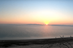 inland-sea-beach-sunrise-point-khor-al-Udaid